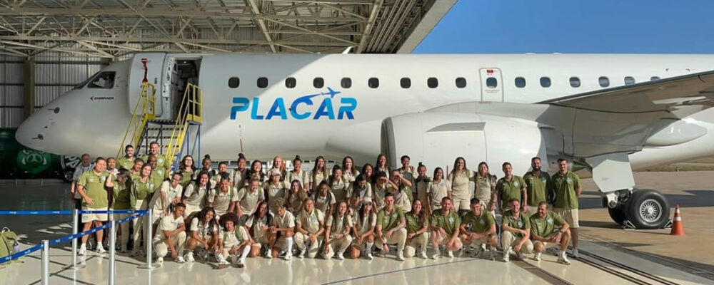 Leila Pereira cede avião ao time feminino do Palmeiras para duelo com Cruzeiro < No Ataque
