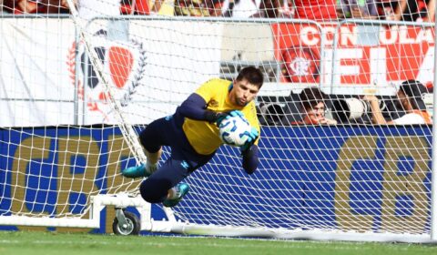 Goleiro faz gol, e Grêmio busca empate com Flamengo no Maracanã