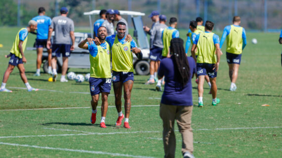 Jogadores do Bahia durante treinamento em Salvador (3/7) (foto: Rafael Rodrigues/Bahia)