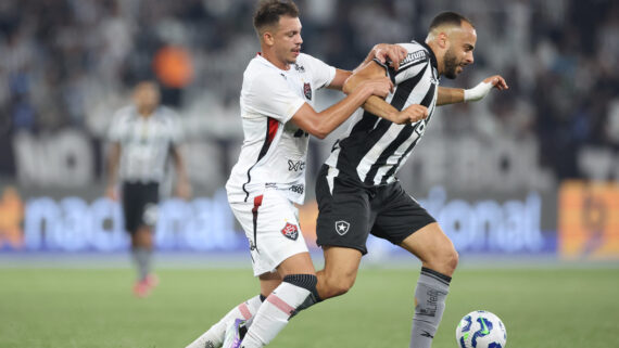 Botafogo e Vitória empataram sem gols no Brasileiro (foto: Vitor Silva/Botafogo)