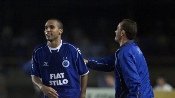 Deivid foi campeão com o Cruzeiro em 2003 (foto: Jorge Gontijo/Estado de Minas)