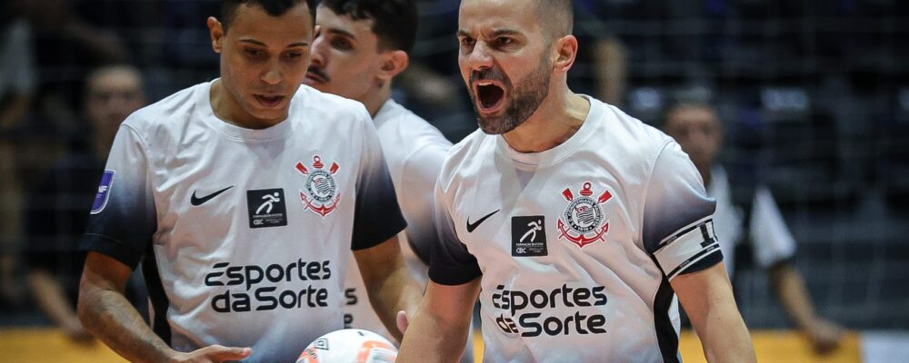Corinthians Futsal embarca para disputa de torneio na Espanha e atletas projetam a experiência