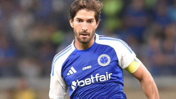 Partida contra o São Paulo será a de número 301 de Lucas Silva pelo Cruzeiro (foto: Lucas Silva, volante do Cruzeiro)