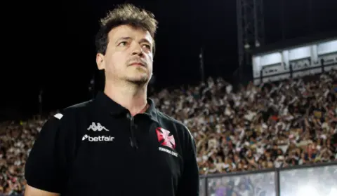 Diniz critica arbitragem após empate do Vasco com o Botafogo