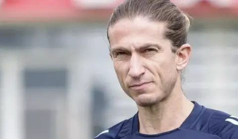 Filipe Luís destaca superioridade do Flamengo em empate
