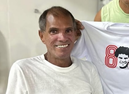 Ídolo do Vasco deixa UTI após quase um mês