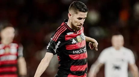 Jorginho vira dúvida no Flamengo para duelo com Grêmio no Brasileirão