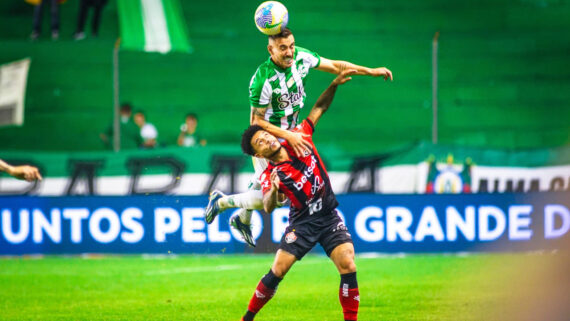 Juventude e Vitória no Alfredo Jaconi (foto: Fernando Alves/ECJ)