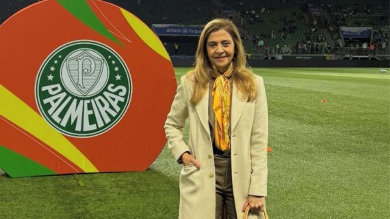 Leila Pereira de Casaco (foto: Divulgação/Leila Pereira)