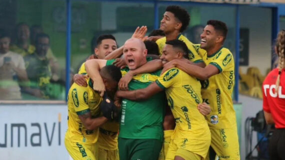 Mirassol em jogo contra o Ituano, pela Série B (foto: Divulgação/Mirassol)