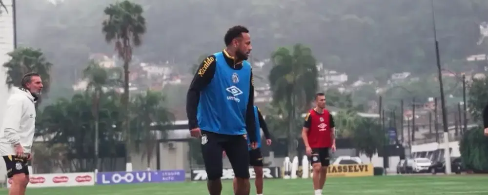 Neymar treina e reforça Santos contra o Fluminense pelo Brasileirão 2025