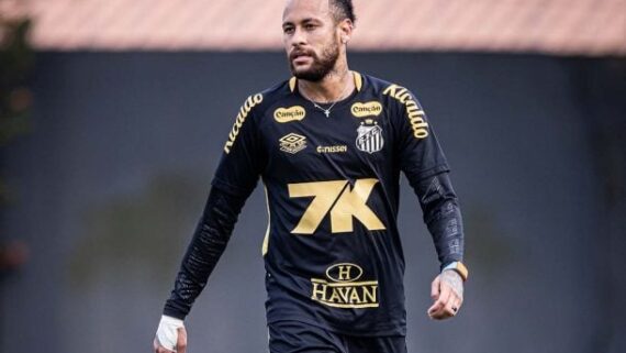 Neymar em treino do Santos (foto: Bryn Lennon/Getty Images)