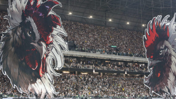 Torcida em Atlético x Cruzeiro na Arena MRV (foto: Edesio Ferreira/EM/D.A. Press)