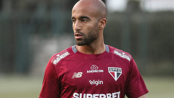 Lucas de perfil (foto: Pedro Guedes/São Paulo)