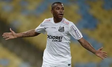 STF mantém Robinho preso por estupro na Itália em 2013