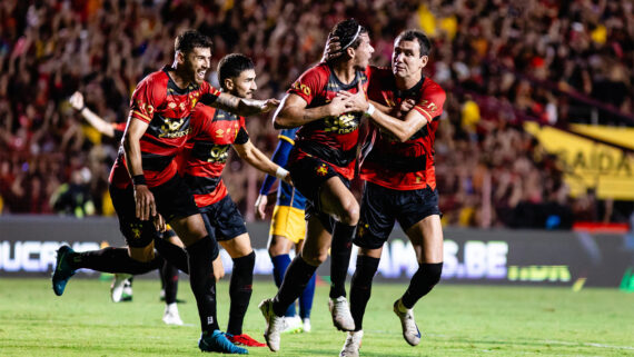 Sport foi campeão pernambucano (foto: Paulo Paiva/Sport)