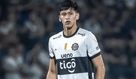 Vasco fecha com jovens promessas Grance e Torrealba para o sub-20