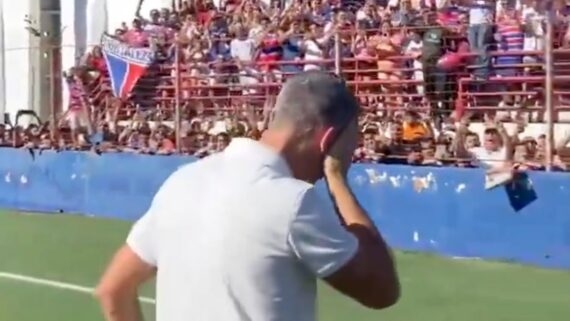 Vojvoda se emocionou em despedida do Fortaleza (foto: Reprodução/SVM)