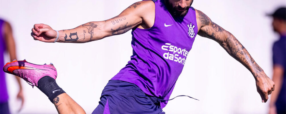 Yuri Alberto treina em reapresentação do Corinthians e se aproxima de retorno