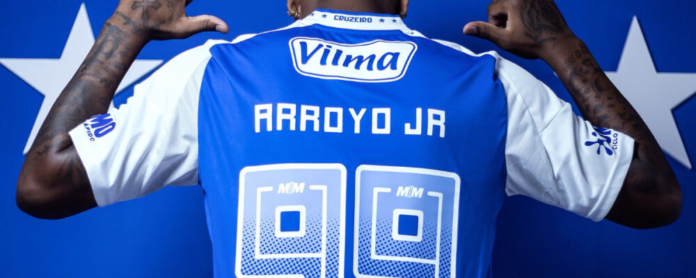 Reforço do Cruzeiro homenageia Neymar e Vini Jr no uniforme do clube
