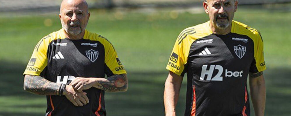 Preparador que deu soco em Pedro integra comissão de Sampaoli no Atlético