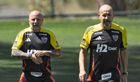 Preparador que deu soco em Pedro integra comissão de Sampaoli no Atlético