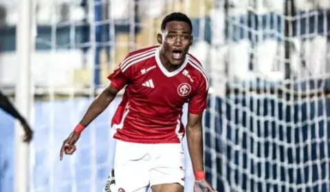 Entre base e profissional, Raykkonen se destaca no Internacional Sub-17