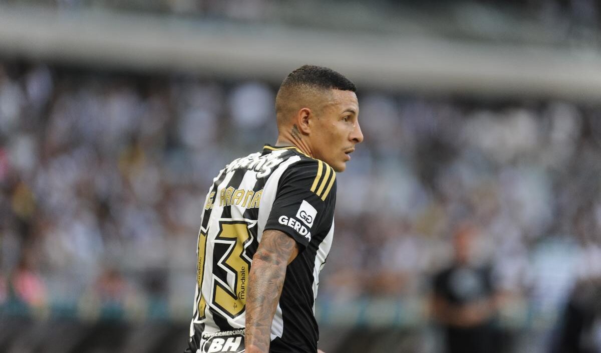 Guilherme Arana, lateral-esquerdo do Atlético - (foto: Alexandre Guzanshe/EM D.A. Press) Guilherme Arana, lateral-esquerdo do Atlético - (foto: Alexandre Guzanshe/EM D.A. Press)