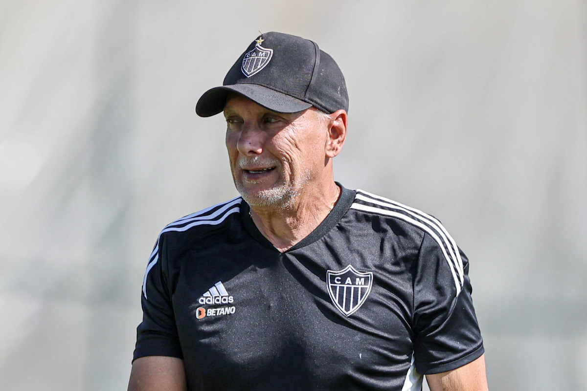 Éder Aleixo é um dos auxiliares técnicos fixos do Atlético - (foto: Bruno Sousa/Atlético) Éder Aleixo é um dos auxiliares técnicos fixos do Atlético - (foto: Bruno Sousa/Atlético)