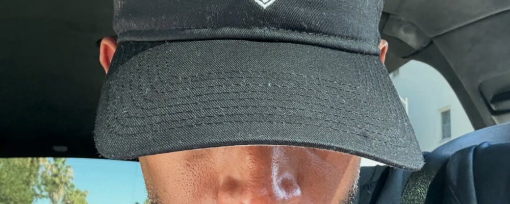 Ator Marlon Wayans volta a postar foto com boné do Atlético: ‘Uma vez até morrer’