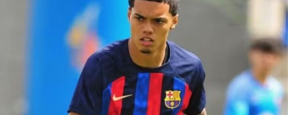 Ex-Cruzeiro, filho de Ronaldinho se aproxima de acordo com clube inglês < No Ataque