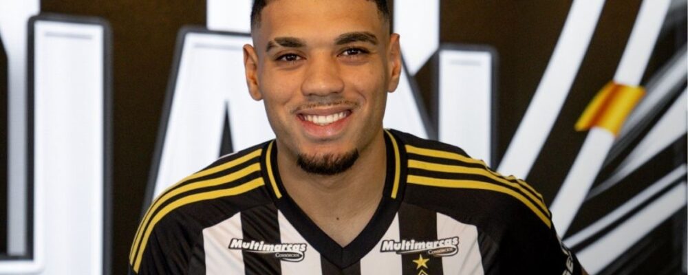 Atlético: assista à apresentação do zagueiro Ruan