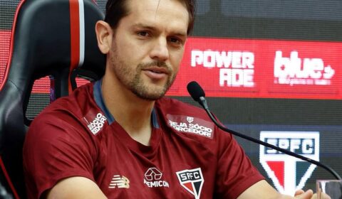 Zagueiro consagrado na Europa comemora retorno ao São Paulo