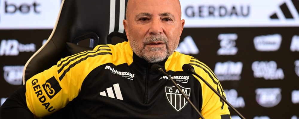 Sampaoli, do Atlético, treinou atacantes do Cruzeiro e tentou levar um para a Europa