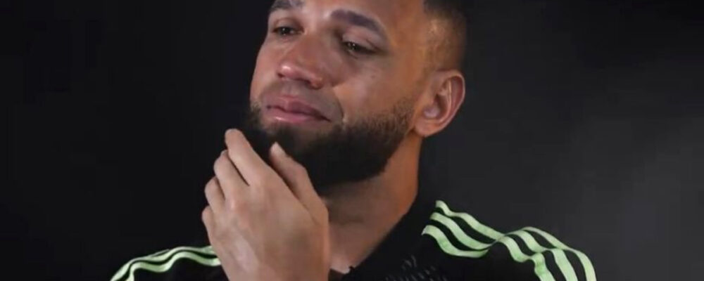 Everson completa cinco anos de Atlético e chora em documentário: ‘Orgulho’