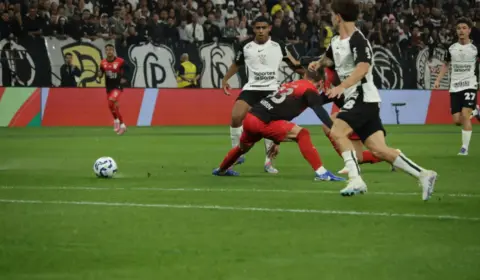 Gui Negão brilha e Corinthians avança na Copa do Brasil