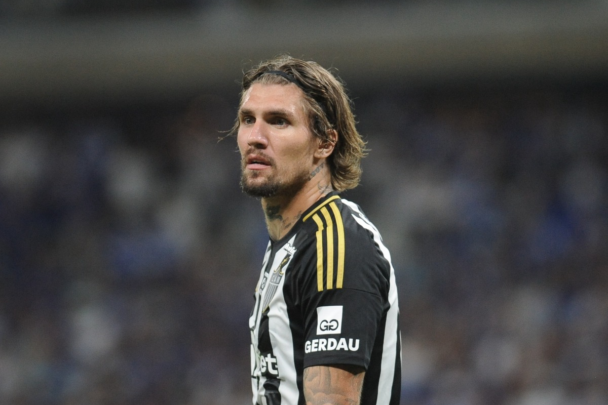 Lyanco durante Cruzeiro x Atlético no Mineirão - (foto: Alexandre Guzanshe/EM/D.A. Press.)
