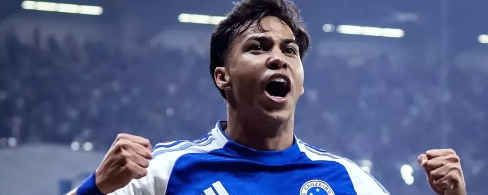 Kaio Jorge provoca Atlético-MG com galinha após nova vitória do Cruzeiro