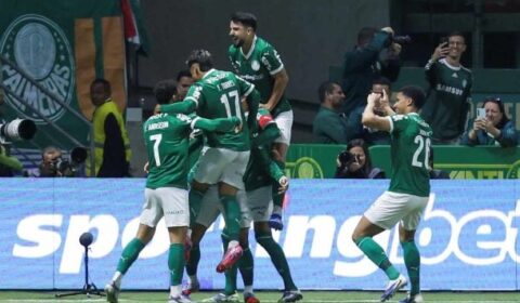 Com hat-trick de Vitor Roque, Palmeiras goleia o Internacional no Allianz Parque