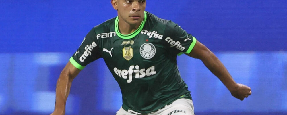 Ex-Cruzeiro volta a jogar após quase 600 dias fora dos gramados < No Ataque