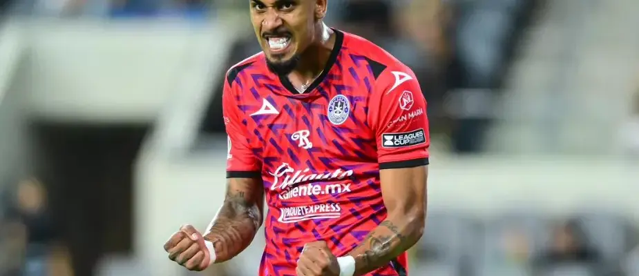 Atacante ex-Vasco vive bom momento no futebol mexicano