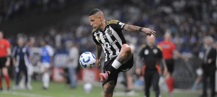 Atlético: o que relatou o árbitro sobre a expulsão de Guilherme Arana contra o Cruzeiro?