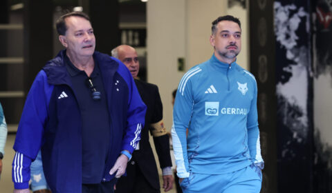 Pedro Lourenço faz promessa ao celebrar campanha do Cruzeiro no Brasileiro Feminino