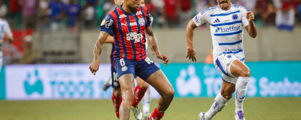 Preocupa? Titular do Cruzeiro sente e pede para sair no triunfo sobre o Bahia