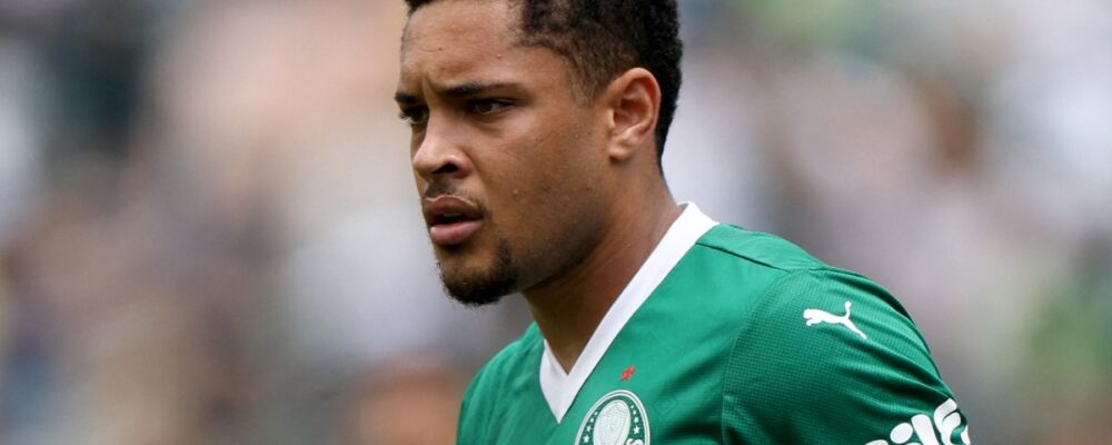 Como Vitor Roque superou drama em seis meses no Palmeiras