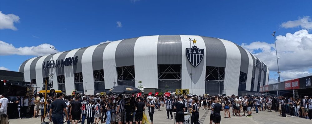 Torcedor do Cruzeiro que se ‘infiltrou’ na Arena MRV teve de pagar multa ao Atlético; veja valor