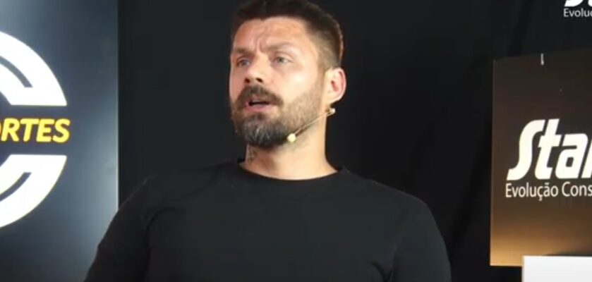 Ex-atacante relembra momento especial no Cruzeiro: ‘Melhor decisão da vida’