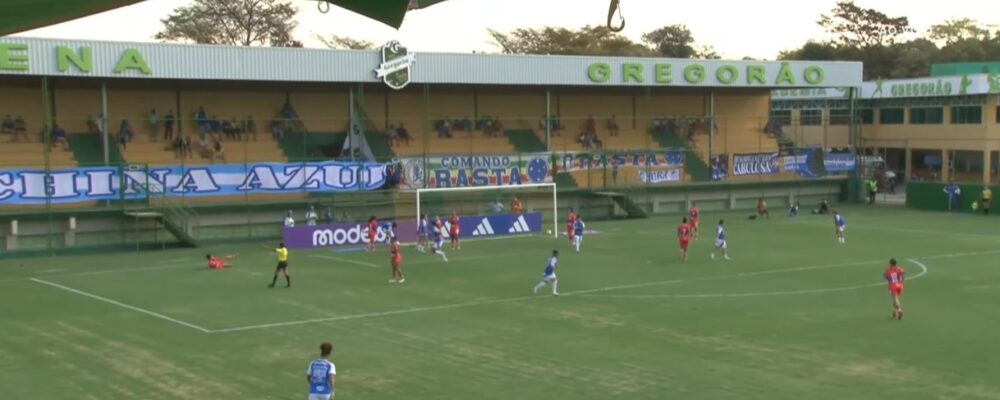 Cruzeiro sobra e faz 21 a 0 no Araguari em estreia no Mineiro Feminino