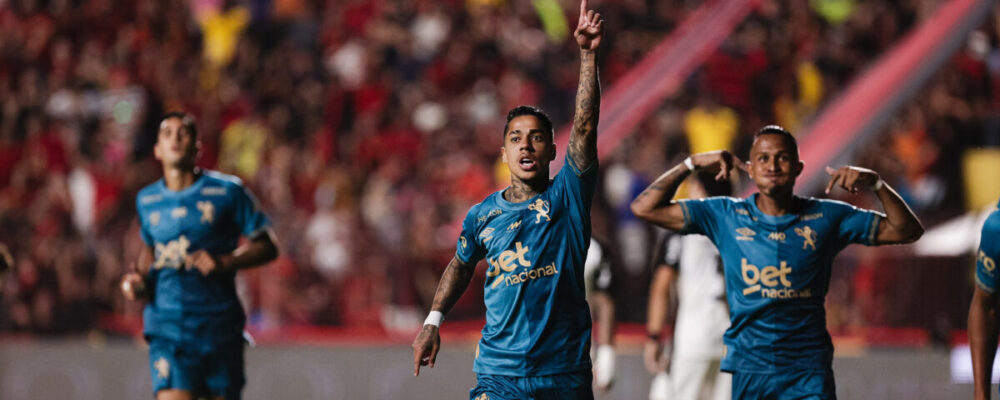 Sport vence a segunda no Brasileiro e encerra série invicta do Corinthians