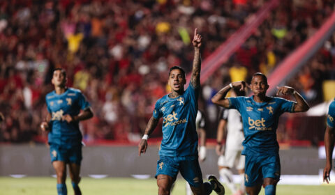 Sport vence a segunda no Brasileiro e encerra série invicta do Corinthians